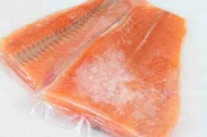 Cover photo for Risky or Not? Thawing Frozen Vacuum-Packed Fish